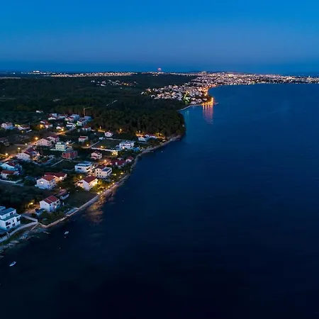 Apartment Apartments By The Sea Kozino, Zadar - 5734 Petrcane